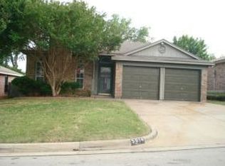 5914 Santa Fe Dr, Arlington, TX 76017