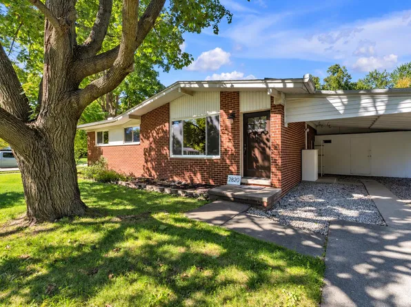 2820 Hollywood Dr, Ann Arbor, MI 48103