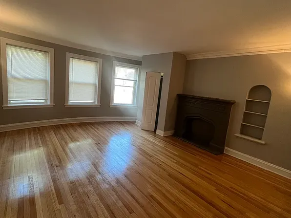 8346 S Maryland Ave, Chicago, IL