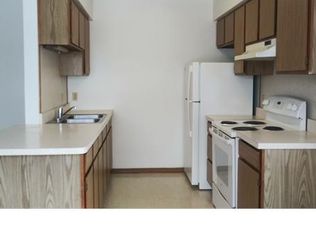 233 High St, Butler, IN 46721