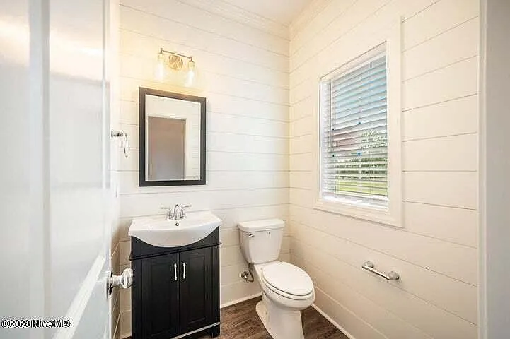 3 bed, 2.5 bath, $1,800 — Photo 3