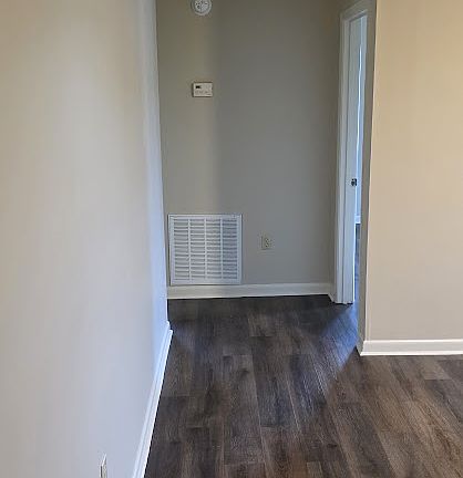 2nd image of 608 Morrison St #B