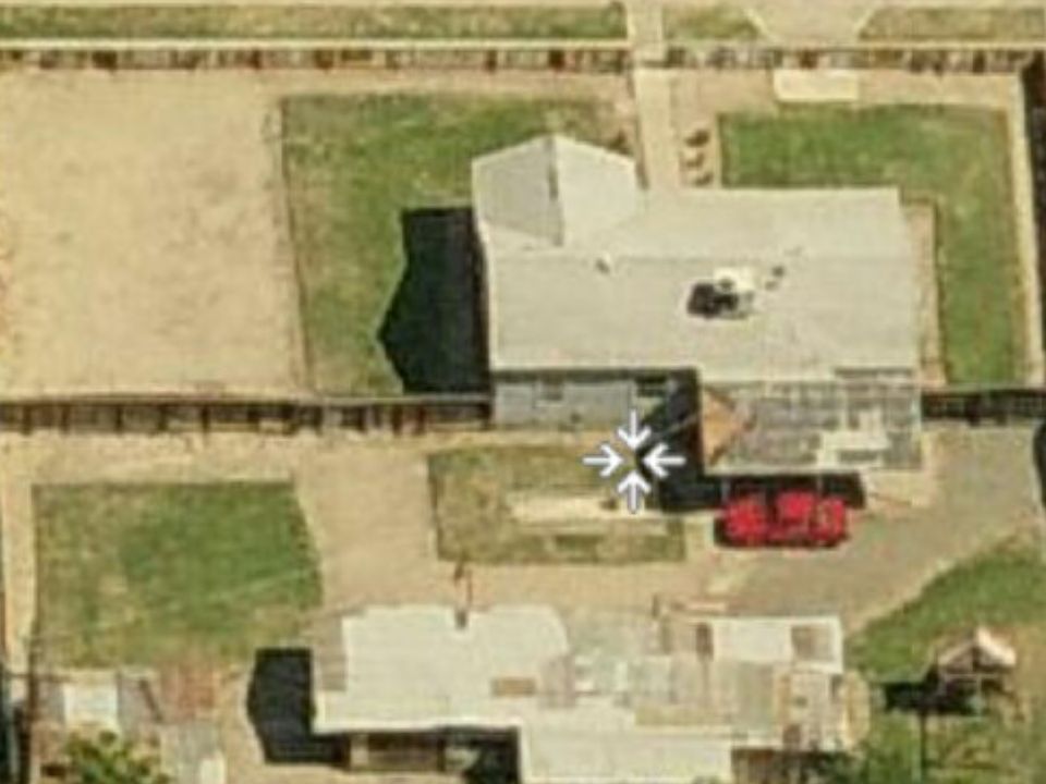 corner lot .....fixer upper