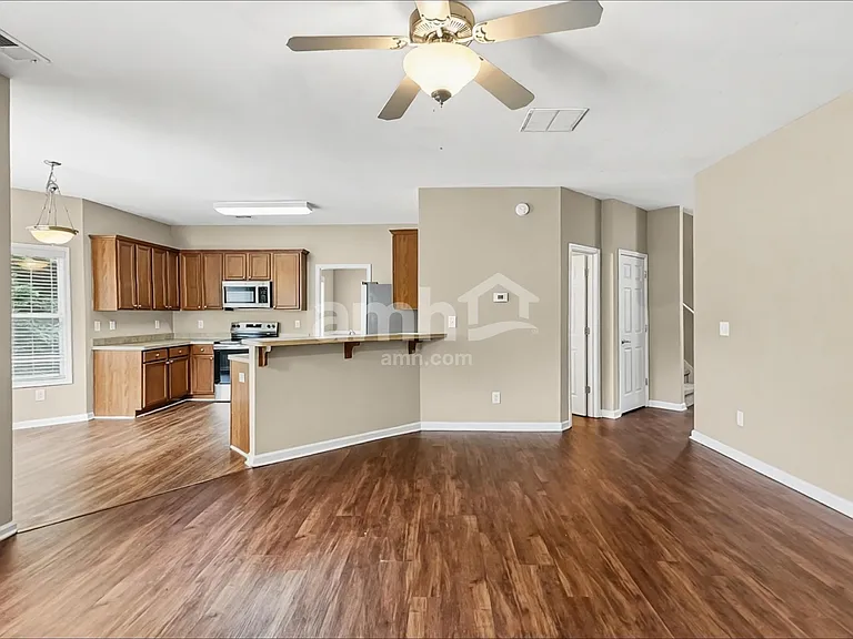 492 Winter Haven Ln — Photo 7
