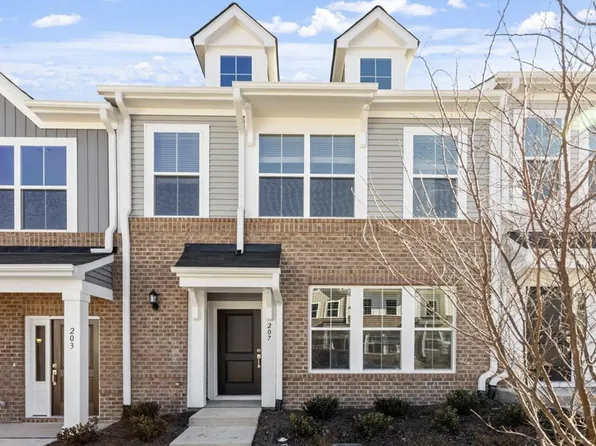 207 Chesapeake Commons St #80, Garner, NC 27529