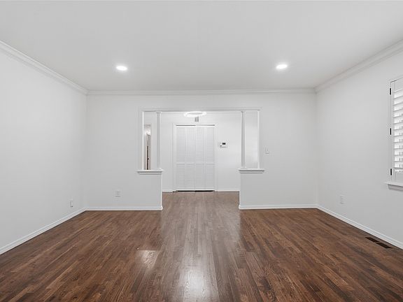 5th image of 3637 E 48th Pl