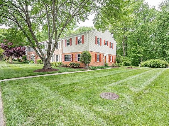 2nd image of 1592 Heritage Hill Dr