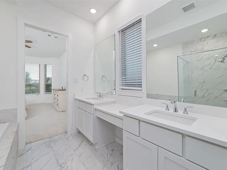 24711 Hibiscus Garden Way — Photo 29