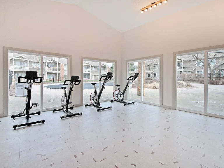 Fox Chase Apartments — Photo 18