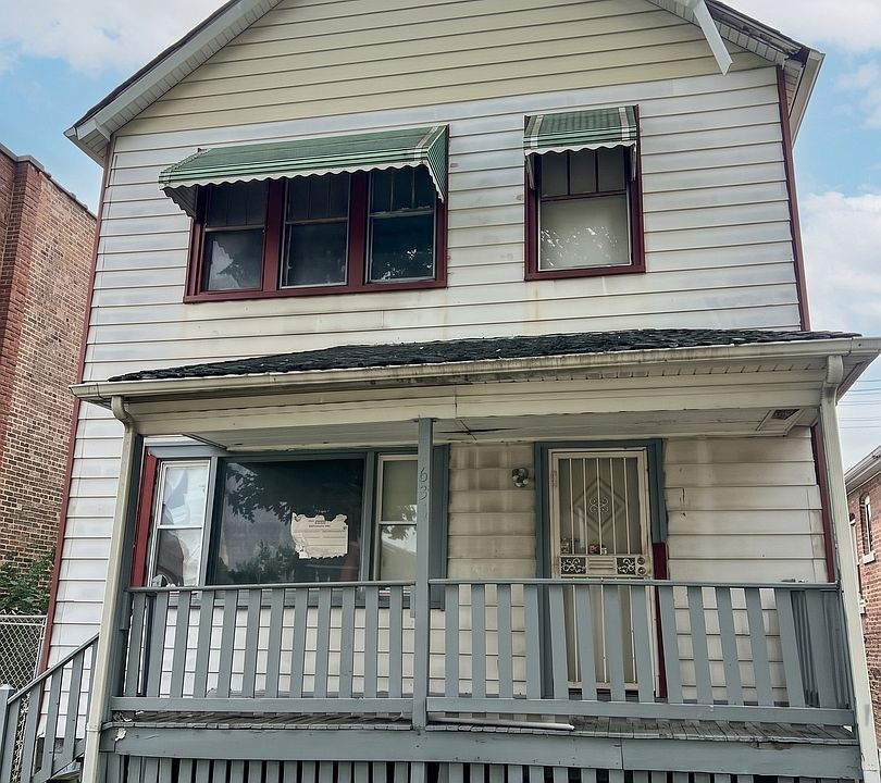 1st image of 631 E 89th St