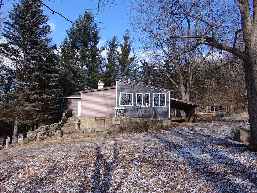 2nd image of 32 Eagle Ct