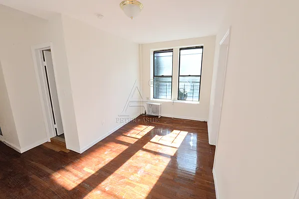 Rented by Peter Ashe | media 8