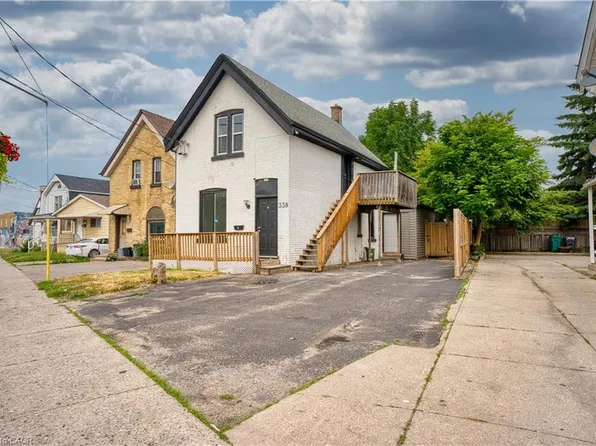 338 Hamilton Rd, London, ON N5Z 1R5