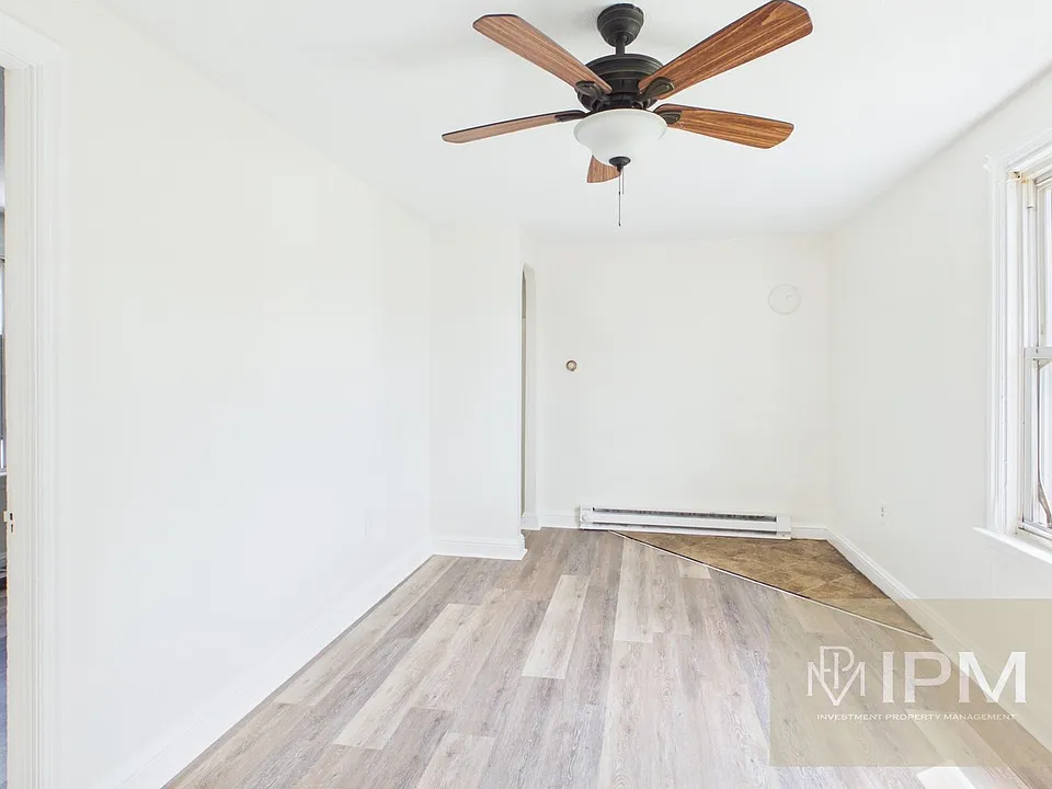 183 S Highland Ave