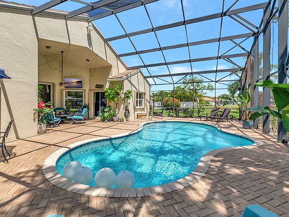4th image of 8353 Grand Messina Circle