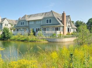 1821 Westbridge Cir, Lake Forest, IL 60045