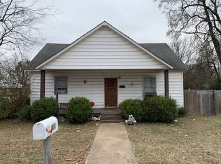 401 N Oak St, Sallisaw, OK 74955