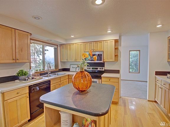 5th image of 1506 Woodard Ct NW