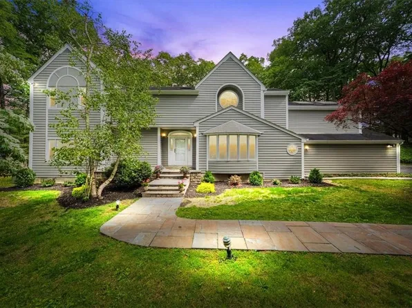 26 Fox Run Road, Croton-on-Hudson, NY 10520