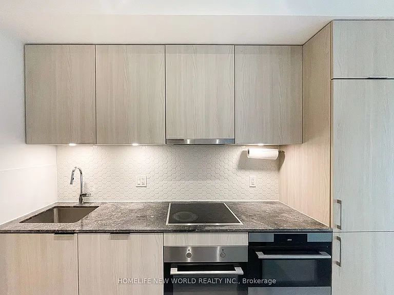 15 Queens Quay E #309 — Photo 7