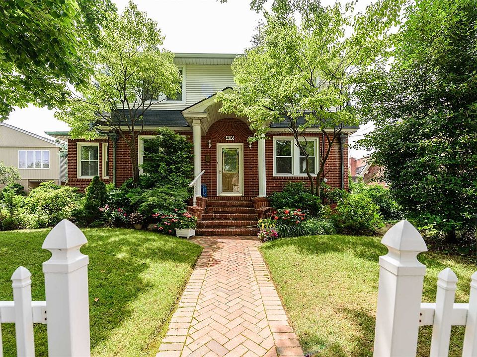 1st image of 416 Midwood Ave