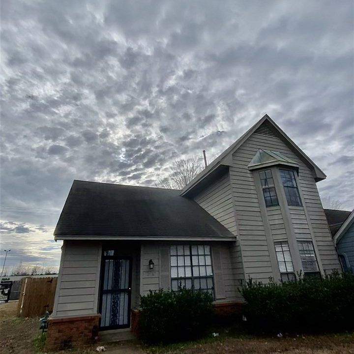 1st image of 2967 S Pondside Dr