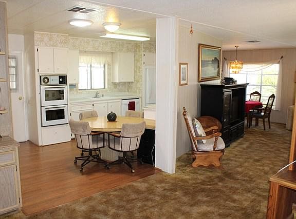 5th image of 25 Irena Ave #103