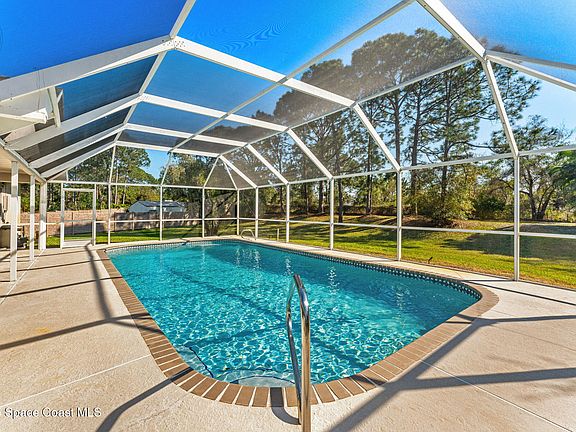 2nd image of 3050 Water Oak Dr