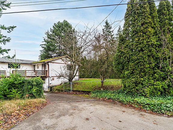 2nd image of 2751 153a St