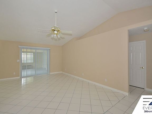 5th image of 22 Westmoreland Dr