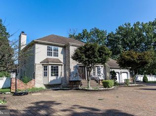 12 Penny Ln, Bayville, NJ 08721