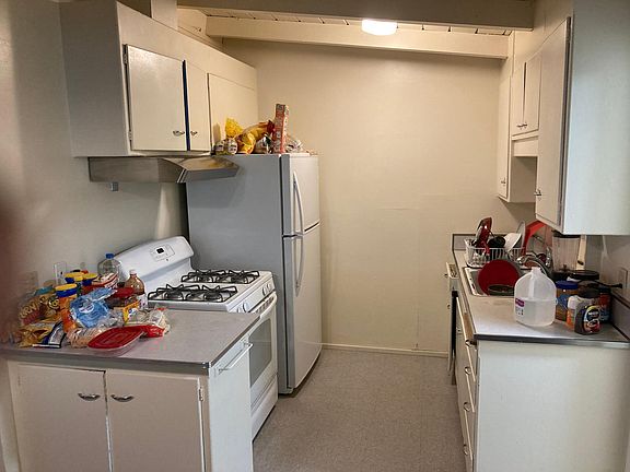 Kitchen South wall