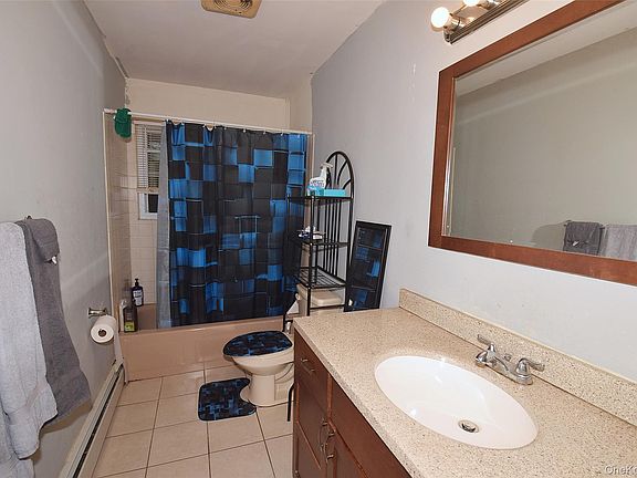 5th image of 143 Meadowmere Avenue