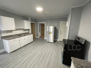 25 Front St, Suncook, NH 03275