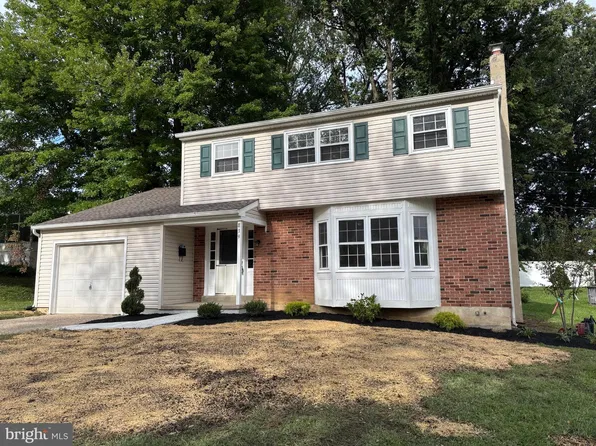 839 Marvel Ave, Claymont, DE 19703