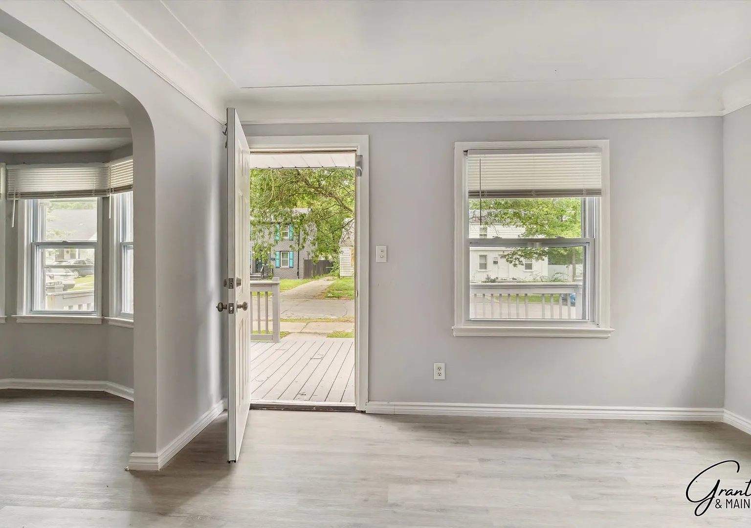 $1,300/month - 3 Bed 1 Bath Single Family Home in Detroit — Photo 4