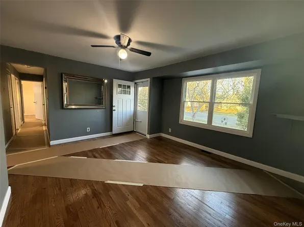 2804 Eagle Avenue, Medford, NY 11763