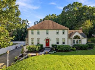 150 Fairways Edge Dr, Marshfield, MA 02050