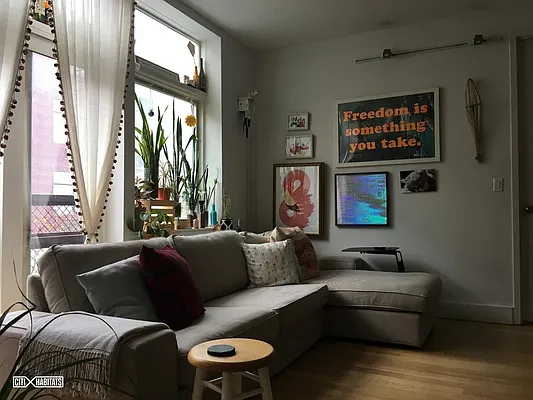 Rented by Citi Habitats | media 57