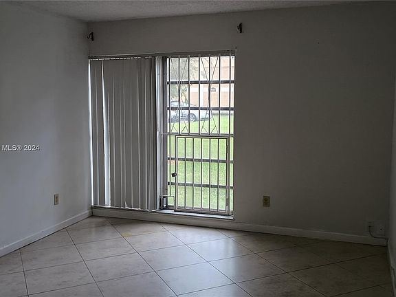 4th image of 9270 Fontainebleau Blvd APT 103