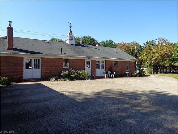 2nd image of 5075 West Blvd