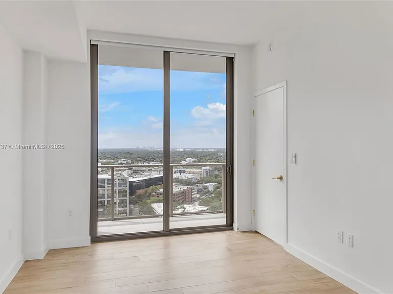 2678 Tigertail Ave #1903 — Photo 10