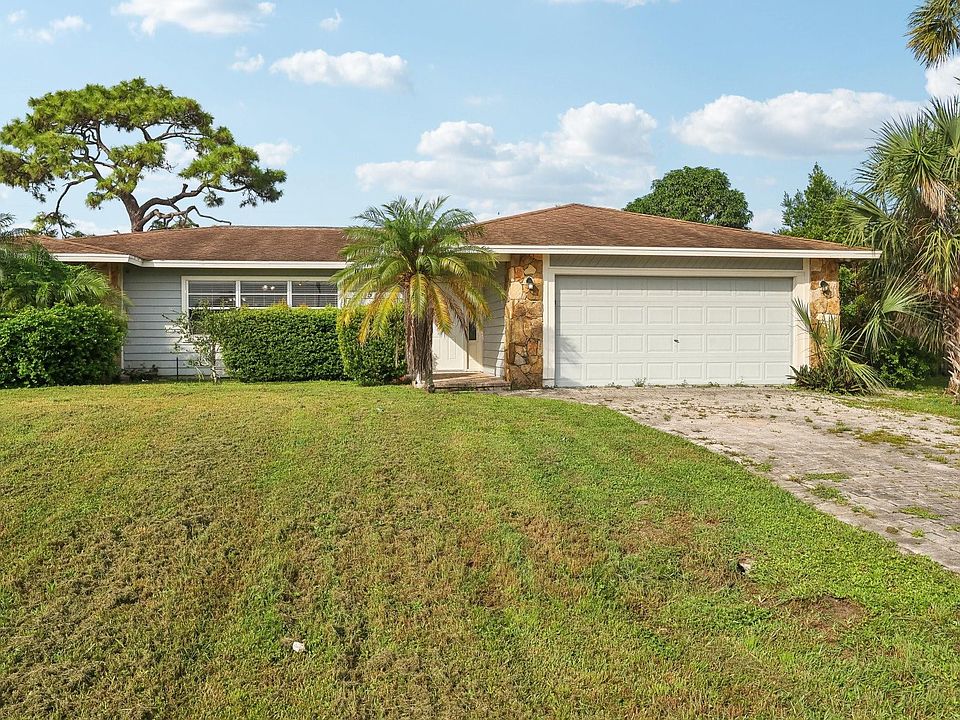 1st image of 2514 SW Cameo Boulevard