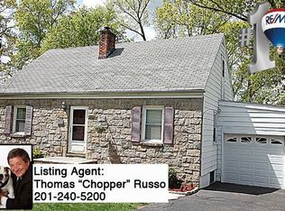 27 Iroquois Ave, Oakland, NJ 07436