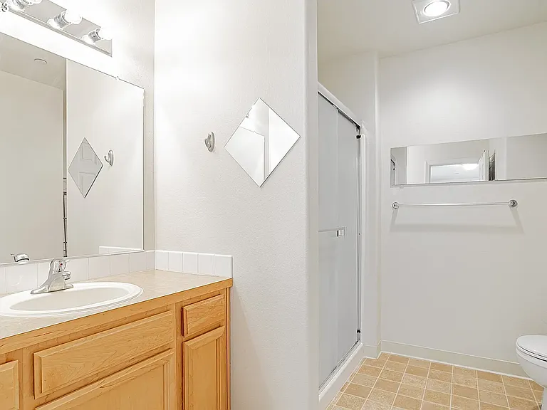 5700 NE 82nd Ave — Photo 25