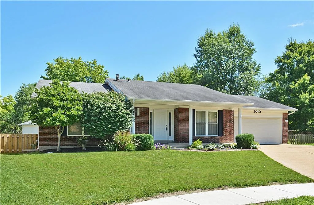 7010 Evergreen Meadows Ct photo 1