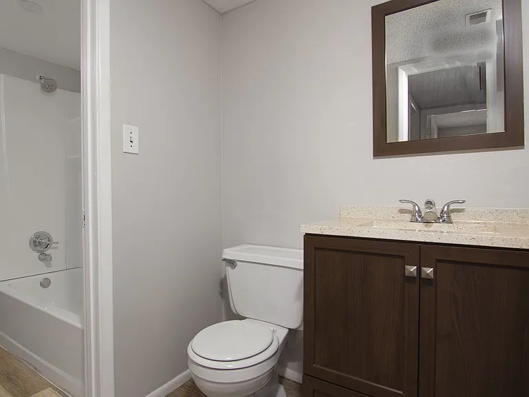 1424 Holden Ave #C — Photo 9