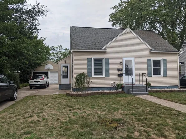 3020 Roosevelt Rd, Muskegon, MI 49441