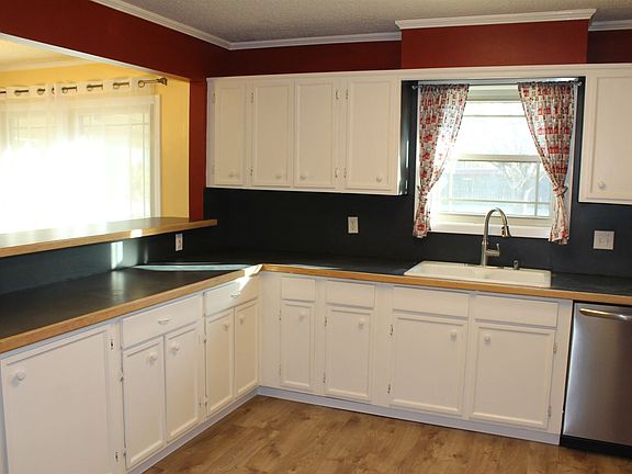 5th image of 2405 Francis Dr