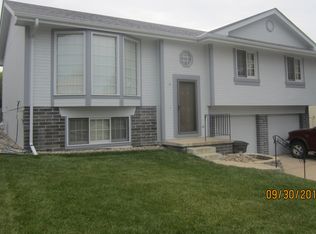 7421 S 155th St, Omaha, NE 68138